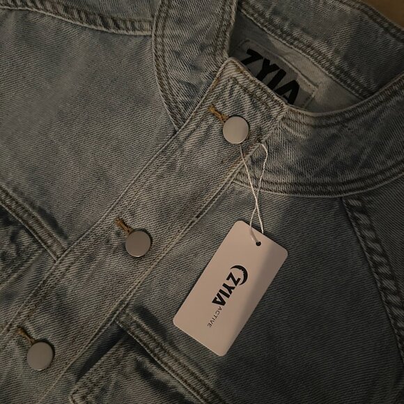 Zyia -  Faded Jean Jacket (brand new with tags) - Picture 4 of 4